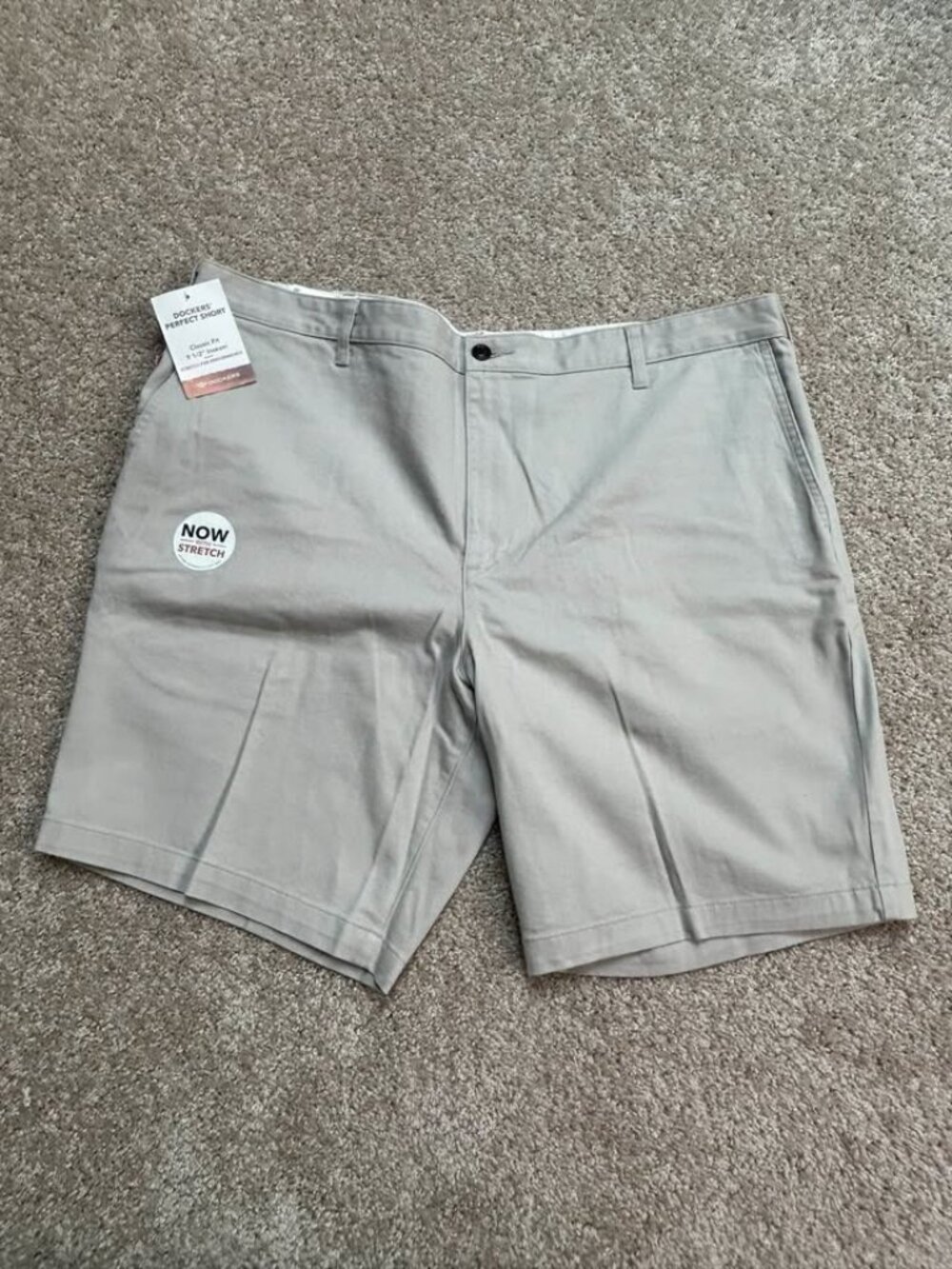 NWT - Dockers Perfect Shorts (Size 42)